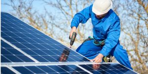 Installation Maintenance Panneaux Solaires Photovoltaïques à Candes-Saint-Martin